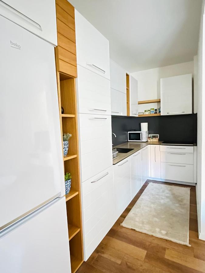Tower Apartment Приштина Экстерьер фото